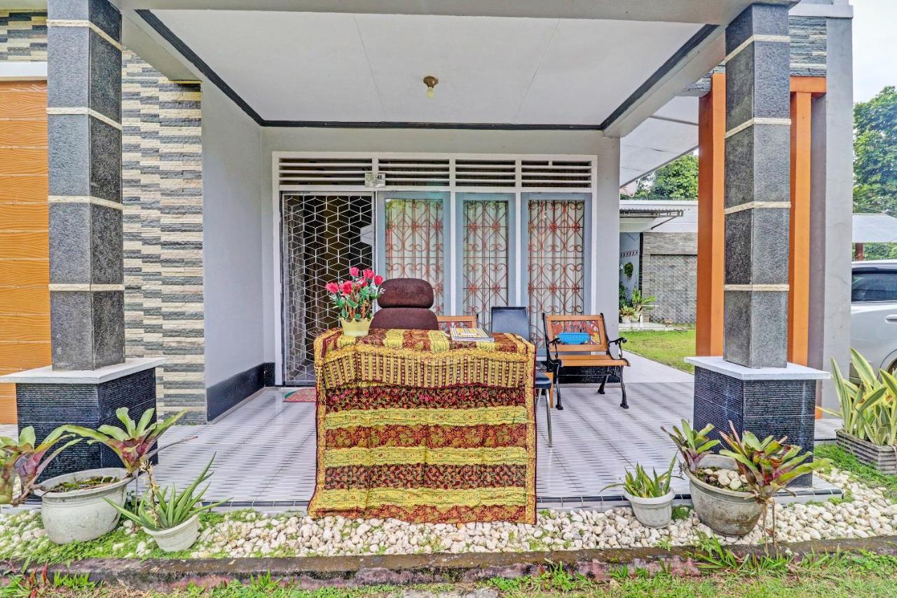 Oyo 92056 Asri Kost Syariah Hotell Jambi Eksteriør bilde