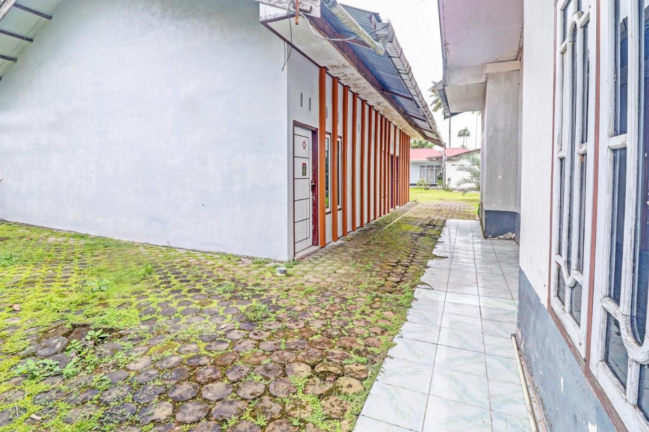 Oyo 92056 Asri Kost Syariah Hotell Jambi Eksteriør bilde