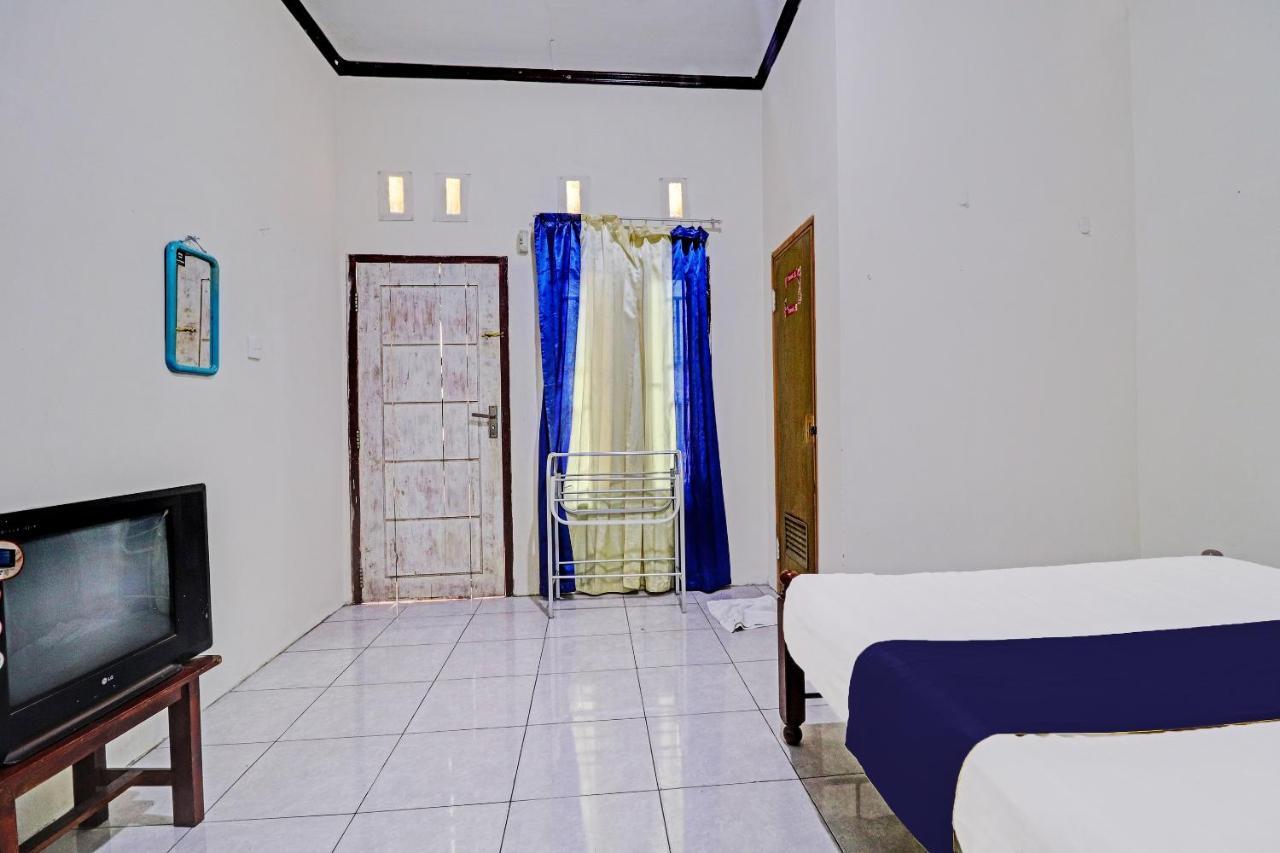 Oyo 92056 Asri Kost Syariah Hotell Jambi Eksteriør bilde