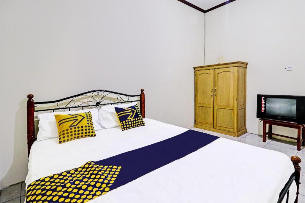 Oyo 92056 Asri Kost Syariah Hotell Jambi Eksteriør bilde
